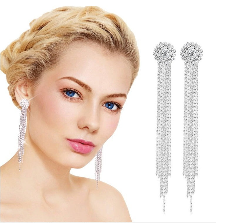 ✨ Brincos Longos com Cristais — Elegância